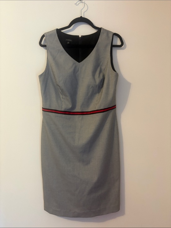 Talbots Dresses & Skirts - Talbots Checkered Sleeveless Dress with Black Trim and Red Waistband